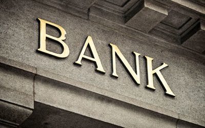 Какие услуги предоставляют банки кроме кредитов и депозитов