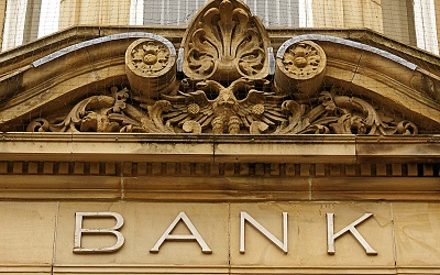 Заработок банкиров вырос в 2,5 раза